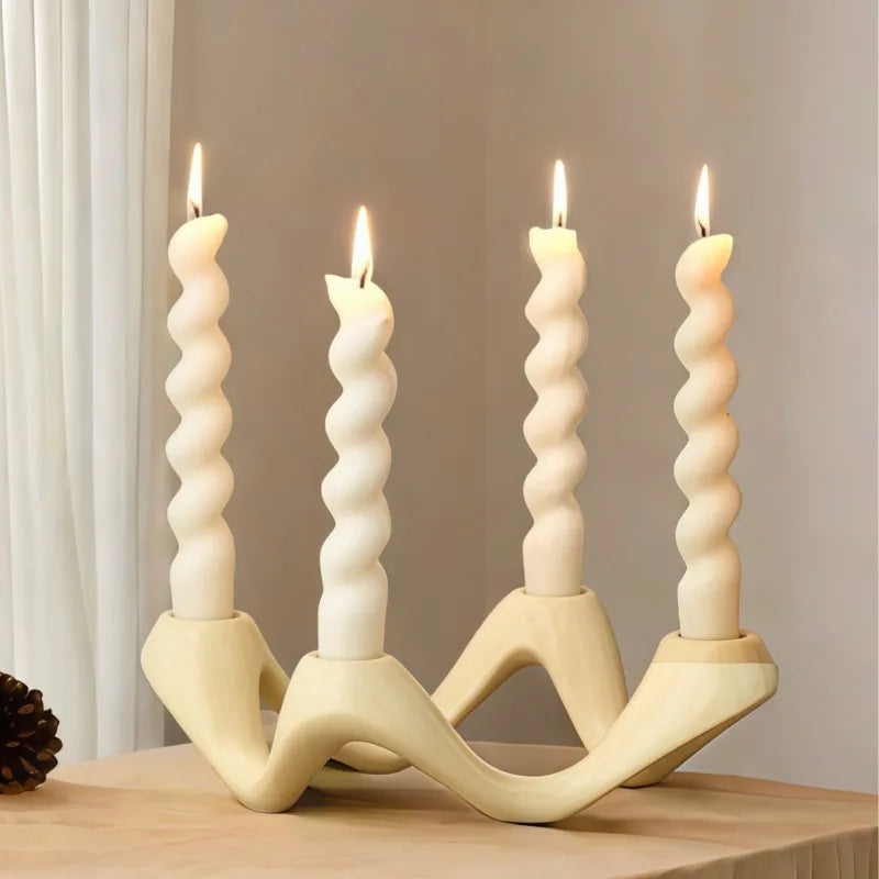 Vågformad Ljusstake i Keramik