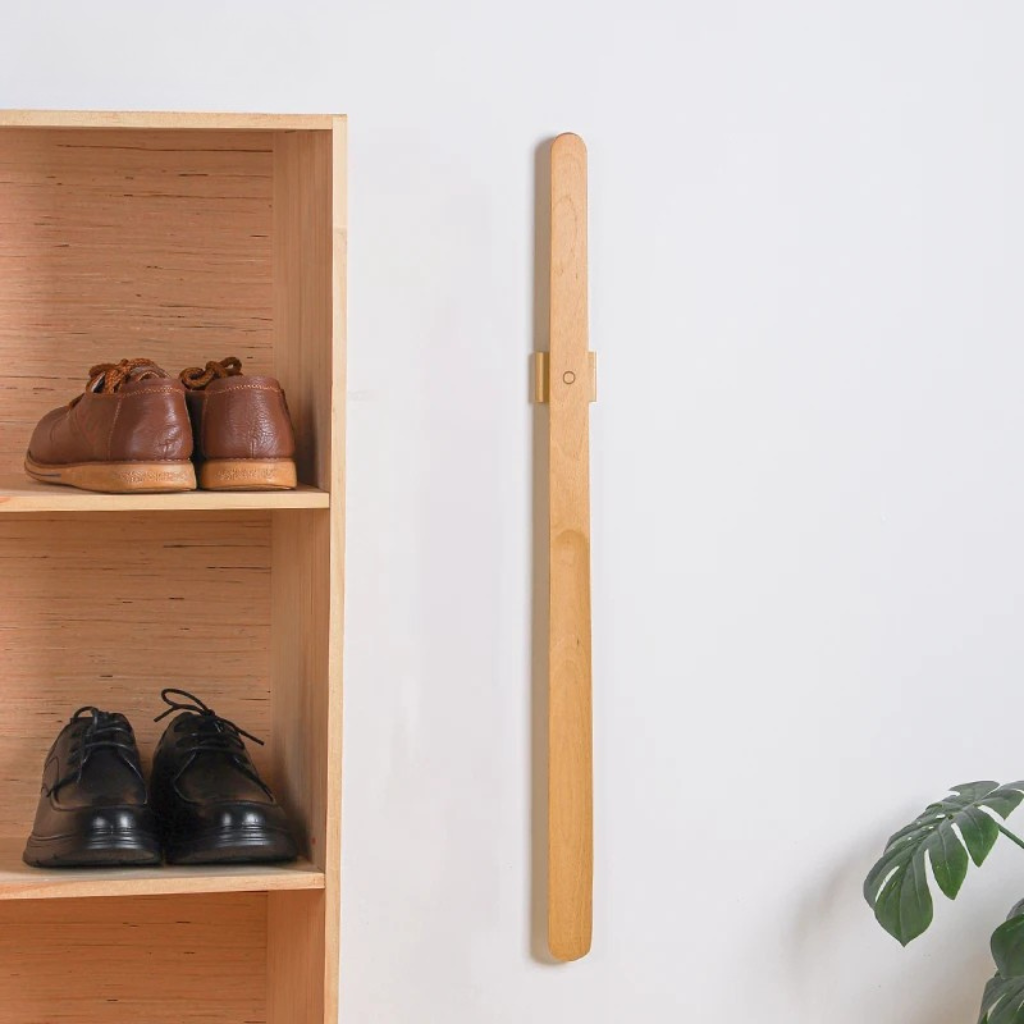 Skohorn i Bokträ med Magnet