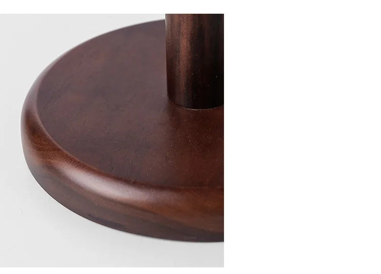 Pappershållare i Valnöt