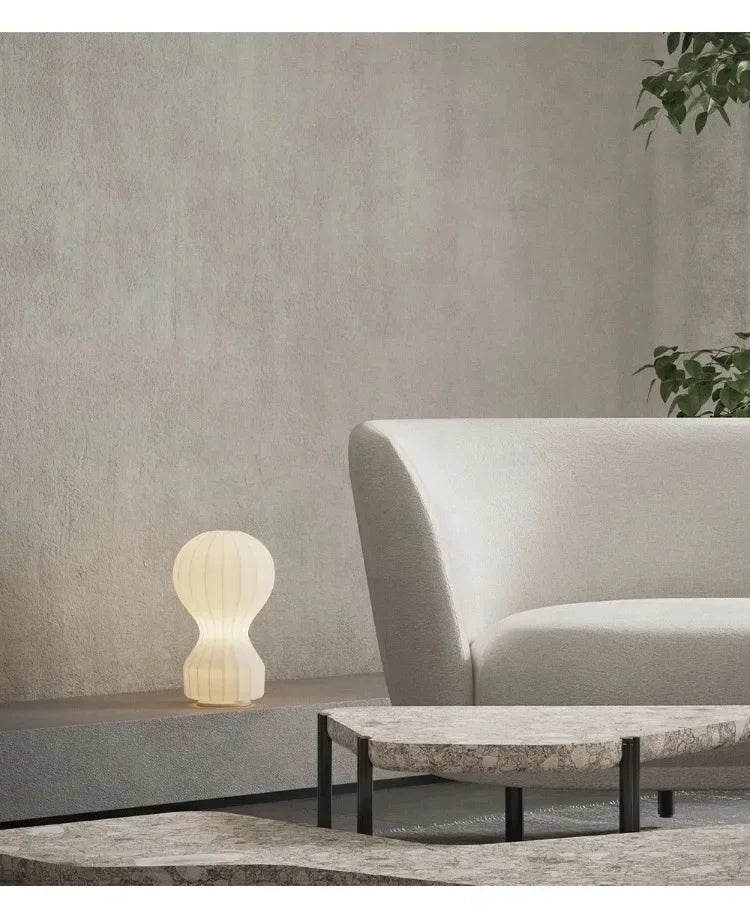 Cacoon bordslampa i silke – alternativ vy