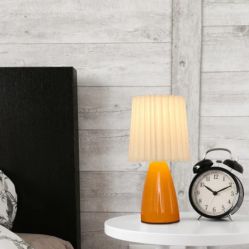 Orange Milkshake bordslampa i sovrum